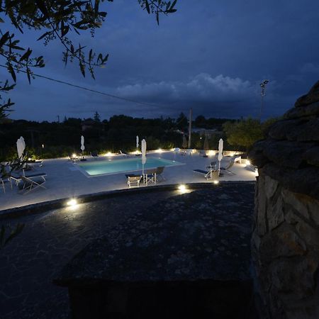 Апартаменты I Trulli Di Eva Ночи Экстерьер фото