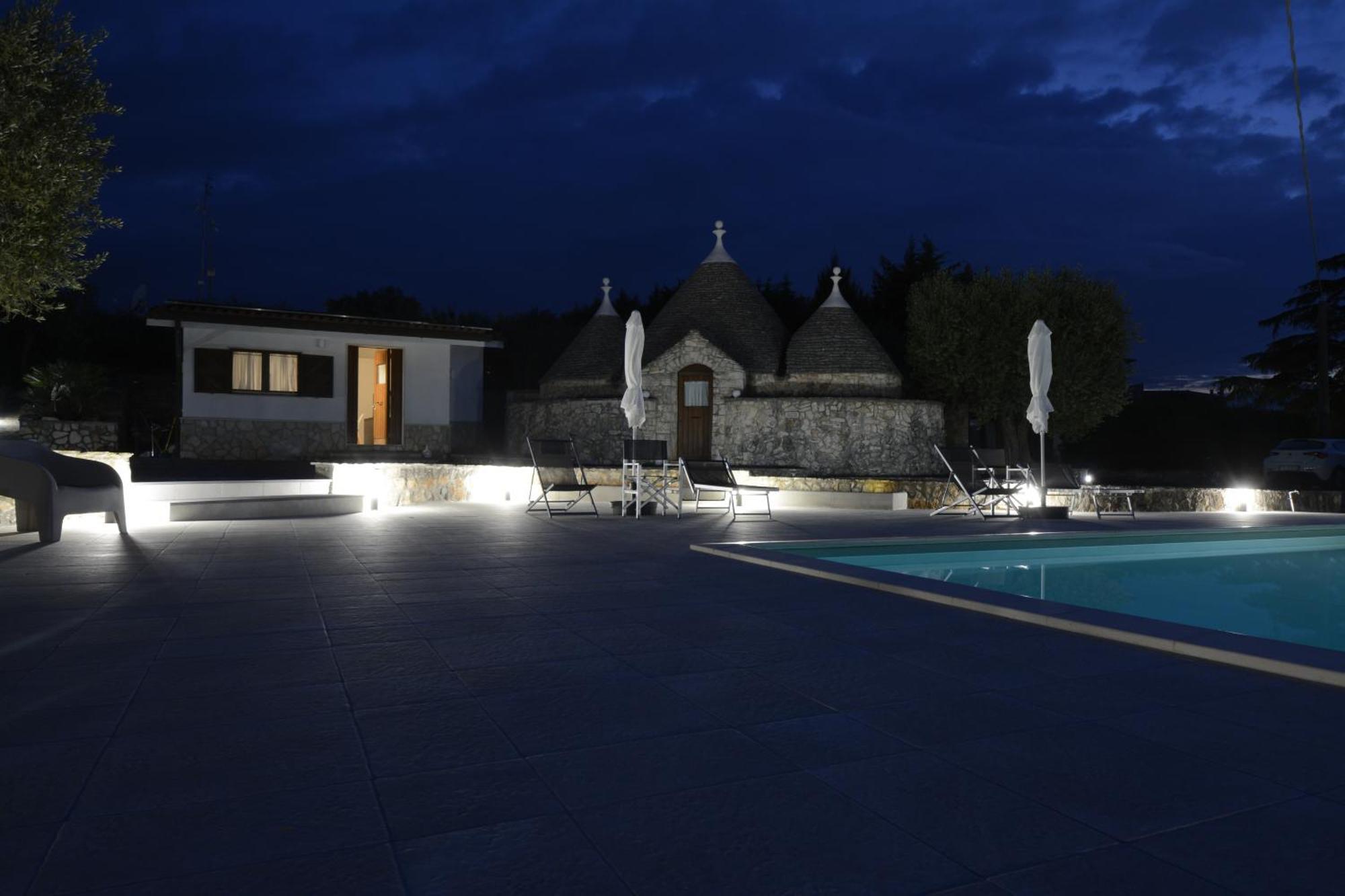 Апартаменты I Trulli Di Eva Ночи Экстерьер фото